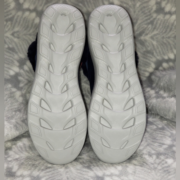 Sketchers Blue Suede Boots - Picture 7 of 7